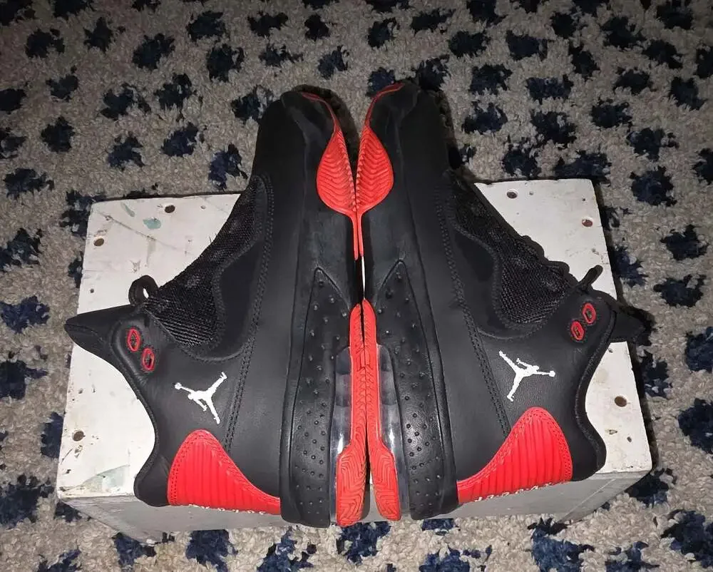 Jordan Max Aura 2 Black Red White Basketball Sneakers CK6636-060 Men Sz 8